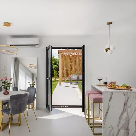 Bandelli Villa Oklaj